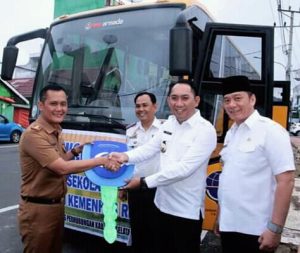 Bupati dan Wabup Launching Pemanfaatan Bus Sekolah di Muaradua