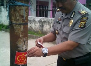 Stiker Atribut PKI Ditemukan di Kawasan Palembang
