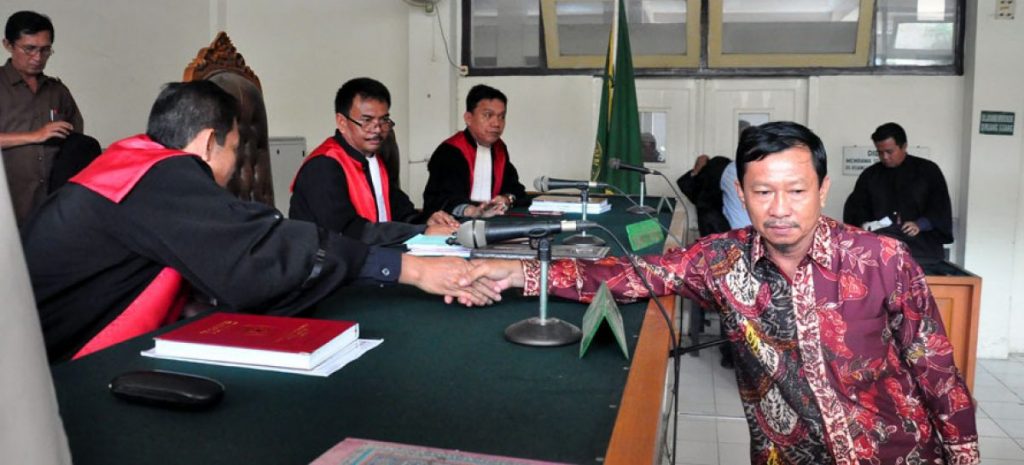 PNS Yang Terpidana Ini Masih Bisa Teken Proyek di Disdikpora