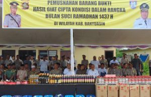 Polres Banyuasin Musnahkan Barang Bukti Hasil Ops Cipta Kondisi 2016