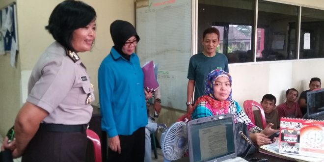 Sita STNK Pelajar, Polwan Jadi-Jadian Diamankan