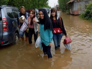 Jalan Darat Sungsang Terendam Banjir