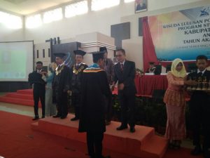 Polinela Wisuda 133 Mahasiswa
