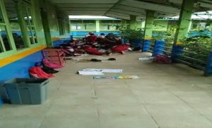 Miris, Murid SD Negeri 12 Rantau Bayur Belajar Di Teras