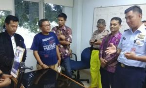 Sebelum Ada Kesepakatan, Taksi Online Dilarang Ambil Penumpang Di Bandara SMB II