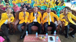 Lantik Pengurus Kecamatan, Hidayat Bangkitkan Sumbu-Sumbu Partai Golkar