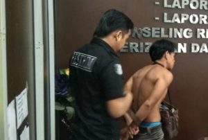 Jon Tertangkap Tangan Mencopet Dalam Bus Kota