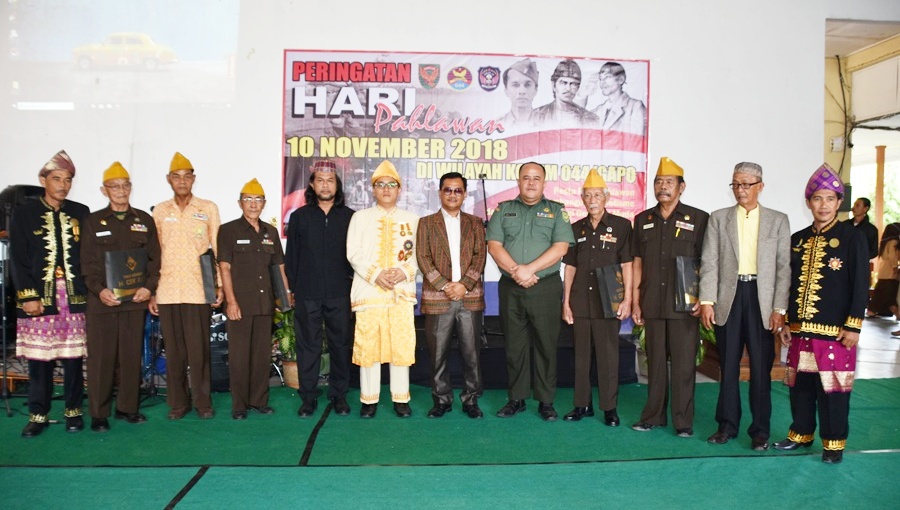 Korem 044 Gapo Gandeng SMAN 10 Palembang Dan DKP Peringati Hari Pahlawan