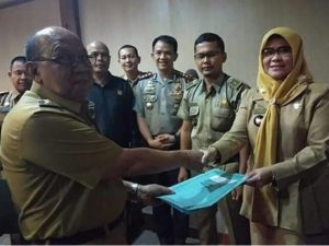 Wakil Bupati Lahat Serahkan Dana Desa Pertama Sebesar 20 Persen