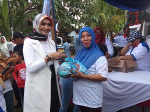 Menarik Simpati Masyarakat, Caleg Perindo Gelar Bazar Sembako Murah.