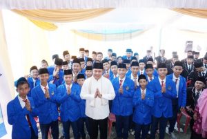 Hadiri Haflah Pondok  Pesantren Ar Rahman, Herman Deru Sumbang Seekor Sapi