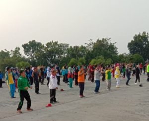 Pemerintah Kab. OKU Selatan Menggelar Senam Sehat di Lapangan Kantor Bupati