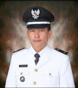 Dahlan Kepala Desa Gunung Meraksa Klarifikasi Terkait Laporan Warga