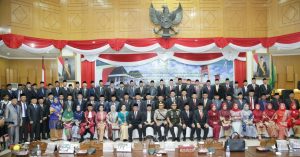 75 Anggota DPRD Sumsel 2019-2024 Dilantik