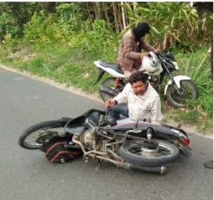 Dua Wartawan Tesrempet Mengalami Memar dan Luka-luka Iringan Mobil Patwal Membawa Pejabat Sumsel