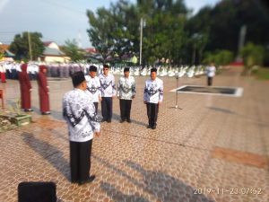 Peran Guru Dalam Mewujudkan SDM Indonesia Yang Unggul