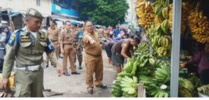 Sekda pimpin penertiban pedagang kaki lima yang membandel