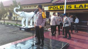 Kapolres Lahat sambut ke datangan Kapolda Sumsel di Mapolres Lahat