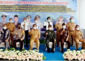 Bupati Lahat Resmikan Pencanangan Pembangunan Zona Integritas di Tiga Perusahaan daerah Di Lahat