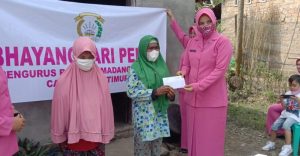 Polres OKU Beri Penghargaan Untuk 13 Personel Yang Berdedikasi Mendukung Percepatan Vaksinasi Covid-19