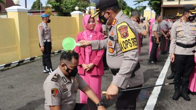 Kapolres Lahat Pimpin Apel Korps Raport Kenaikan Pangkat Anggota Polres Lahat