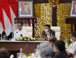 Pacu Gerakan Naik Angkutan Umum, Herman Deru dan Menhub RI Serahkan 5.000 E-Money LRT Sumsel kepada Pelajar dan ASN