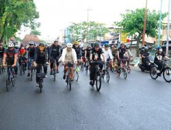 Herman Deru dan Ahmad Sahroni Gowes Fun Bike Keliling Kota Palembang