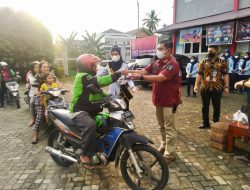 Gelar “Kumham Berbagi” LPKA Palembang Bagikan 150 Paket Takjil Buka Puasa