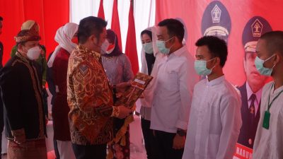 Gubernur Herman Deru Serahkan Remisi Kepada Narapidana di Sumsel