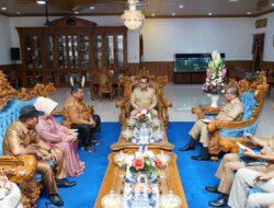 M.Farid.S.STP.M.Si Pj Bupati Lahat Terima Audensi FKMKA
