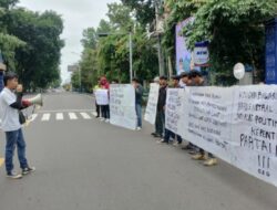 BARISAN MUDA LAHAT UNRAS TUNTUT KPUD DAN BAWASLU LAHAT BERSIKAP NETRAL