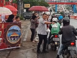 Berbagi Berkah Kemenkumham Sumsel Bagikan Ratusan Takjil