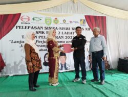 SMK PGRI 2 LAHAT GELAR MOU DENGAN PT UNITED TRCTORS DISELA  PELEPASAN SISWA-SISWI KELAS Xll