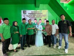 Pasangan Berlian Kembalikan Formulir Pendaptaran Ke Dpc Partai PPP Lahat