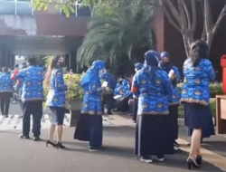 Hore ! Gaji 13 hari ini cair, buruan cek rekening