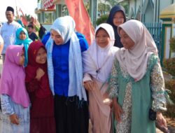 Hj Lidyawati Pigur  Pemimpin Yang Sayang Anak-Anak