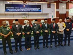 Kapolres Lahat, yang di wakili Wakapolres Lahat Hadiri Sertijab Bupati dan Rapat Paripurna DPRD