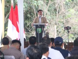 KAPOLRES LAHAT HADIRI PENANDATANGANAN  BERITA ACARA KESEPAKATAN PEMBANGUNAN KEMBALI JEMBATAN AIR LAWAI B