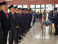 Pelantikan pejabat di Lingkungan Pemkab Lahat,Dr.Ir.H.Izromaita,M.Si Resmi Jabat Sekda Lahat